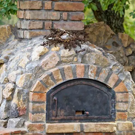 Mountain Jarilo - Scenic Fruska Gora Retreat With Fireplace, Sauna And Large Private Yard Holiday home