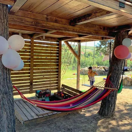 Mountain Jarilo - Scenic Fruska Gora Retreat With Fireplace, Sauna And Large Private Yard Holiday home