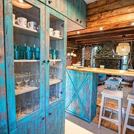 Holiday home Mountain Jarilo - Scenic Fruska Gora Retreat With Fireplace, Sauna And Large Private Yard *