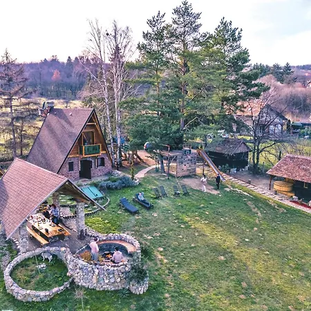 Mountain Jarilo - Scenic Fruska Gora Retreat With Fireplace, Sauna And Large Private Yard * Lezimir