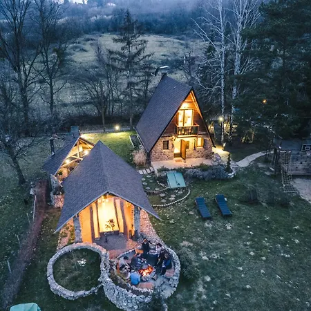 Mountain Jarilo - Scenic Fruska Gora Retreat With Fireplace, Sauna And Large Private Yard *