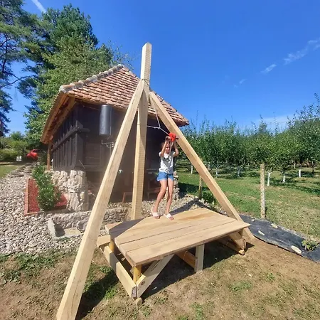 Mountain Jarilo - Scenic Fruska Gora Retreat With Fireplace, Sauna And Large Private Yard