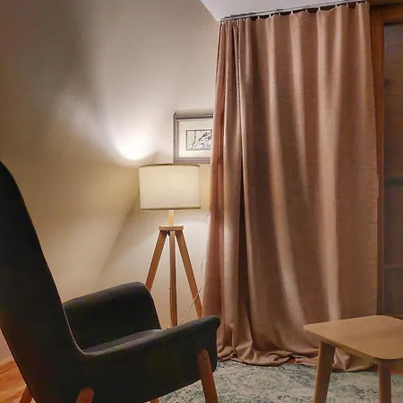 Mountain Jarilo - Scenic Fruska Gora Retreat With Fireplace, Sauna And Large Private Yard Дом отдыха