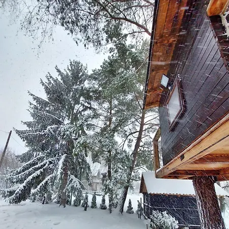 Mountain Jarilo - Scenic Fruska Gora Retreat With Fireplace, Sauna And Large Private Yard Дом отдыха Lezimir